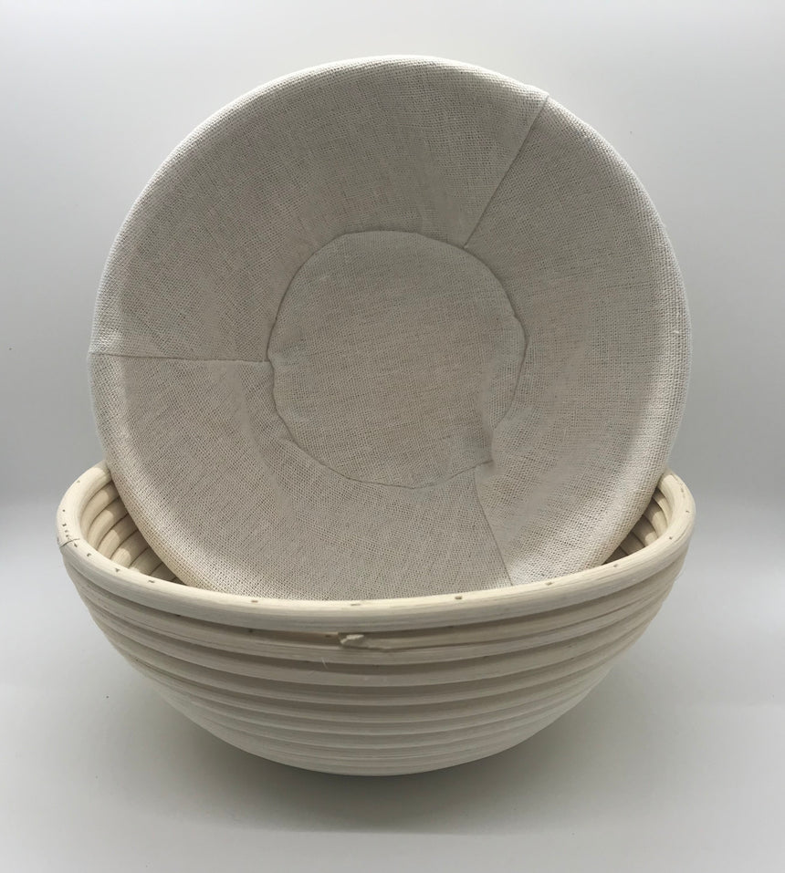 9 inch round proofing basket with cotton liner for sourdough dough